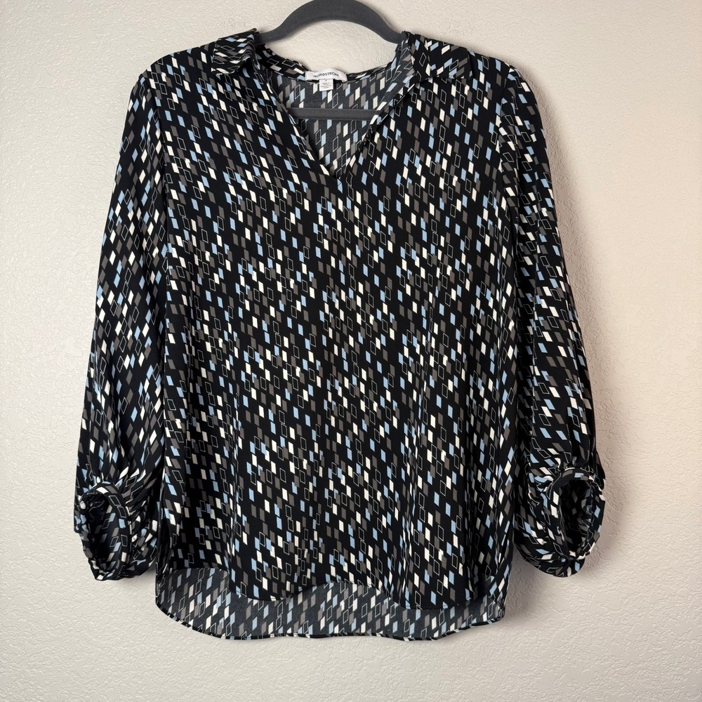 Nordstrom Women's Blouse Top Small S Black Gray Blue Geometric Career